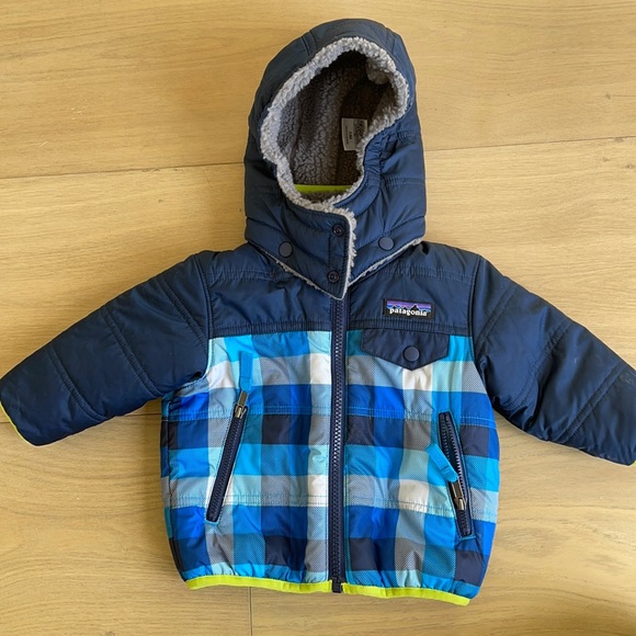 Patagonia baby reversible jacket with hood